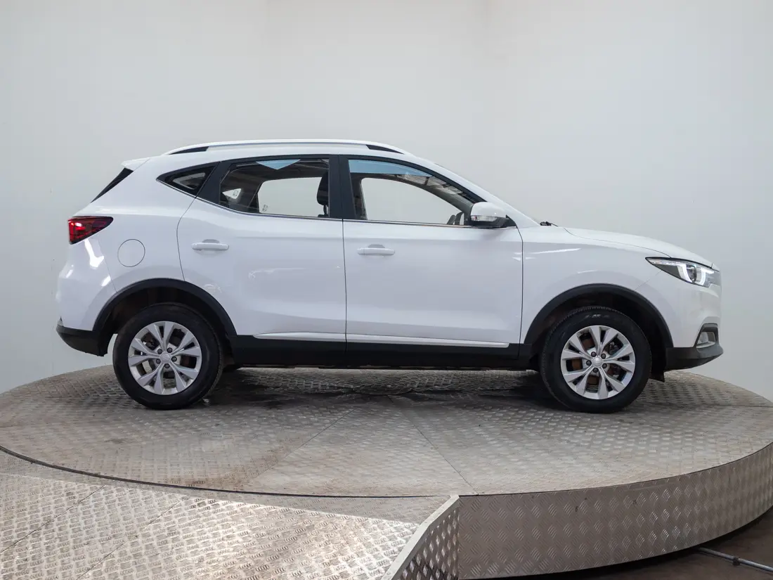 MG Zs Zs 1.5l Mt Std (e5) año 2025