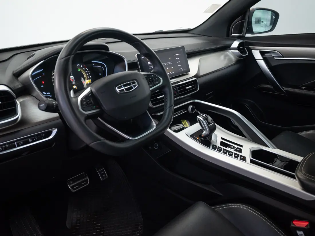 Geely Coolray 1.5 Sport 7dct At año 2023
