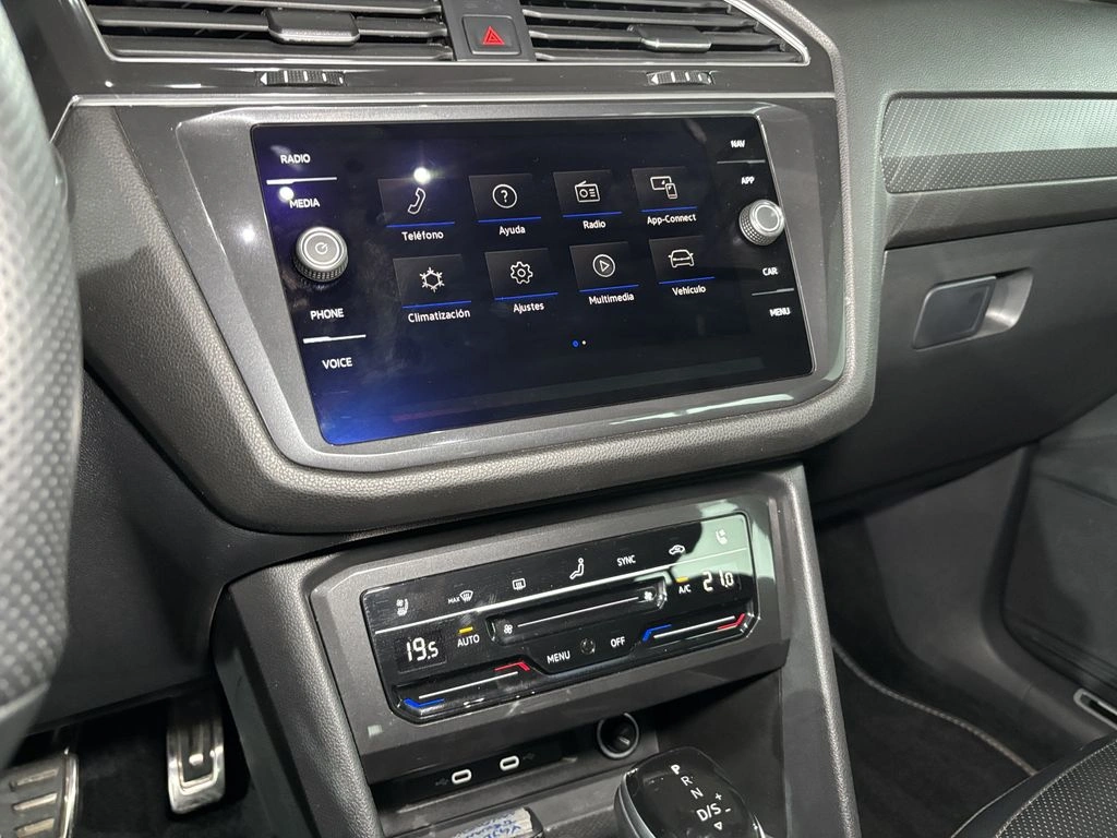 Volkswagen Tiguan 2.0 R-Line At 4x4 año 2025