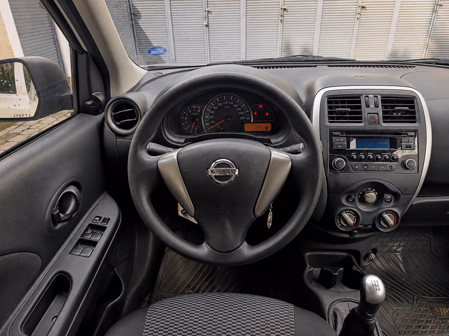 Nissan March Sport año 2017
