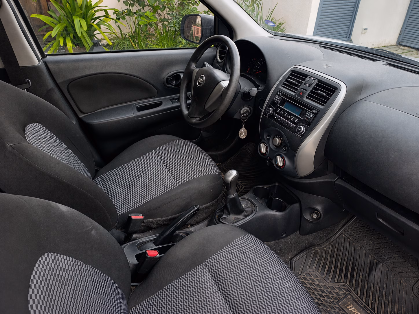 Nissan March Sport año 2017