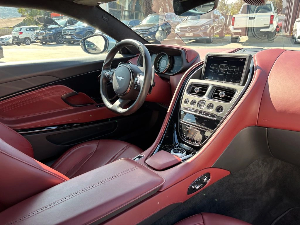 Aston Martin Db11 V12 Biturbo 5.2 año 2018