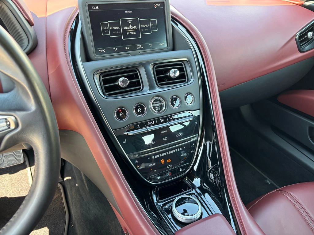 Aston Martin Db11 V12 Biturbo 5.2 año 2018