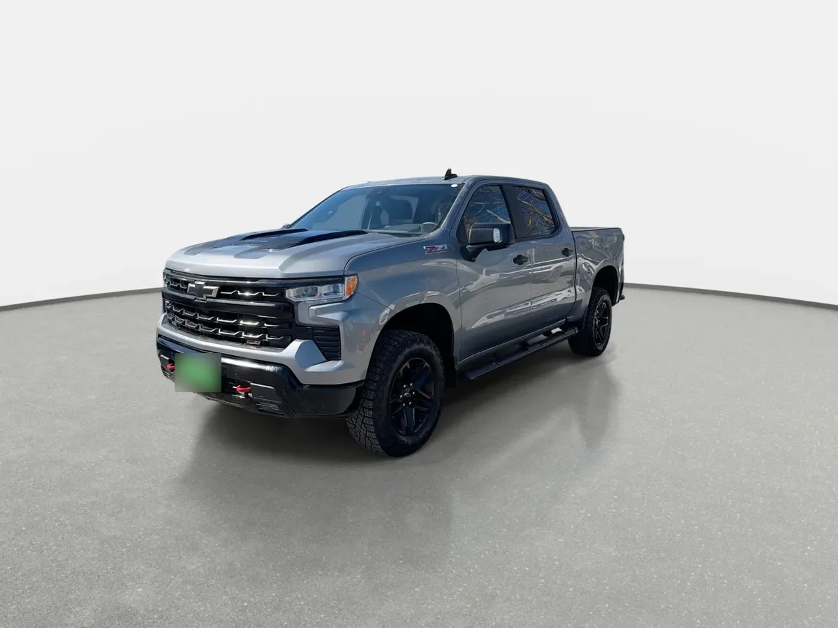 Chevrolet Silverado 5.3 Lt R Trail Boss Z71 4x4 At 4p año 2025
