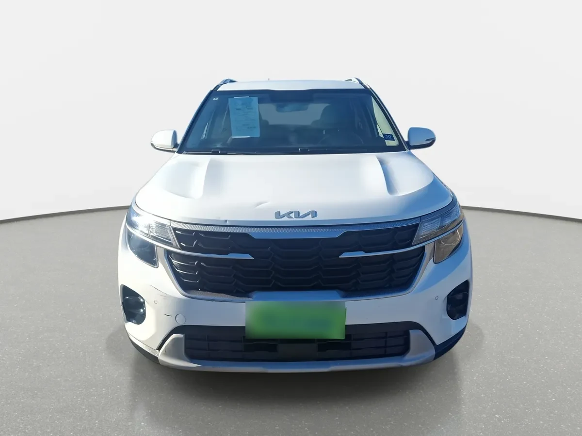 Kia Seltos 1.5 Ex 4x2 6mt 5p año 2024