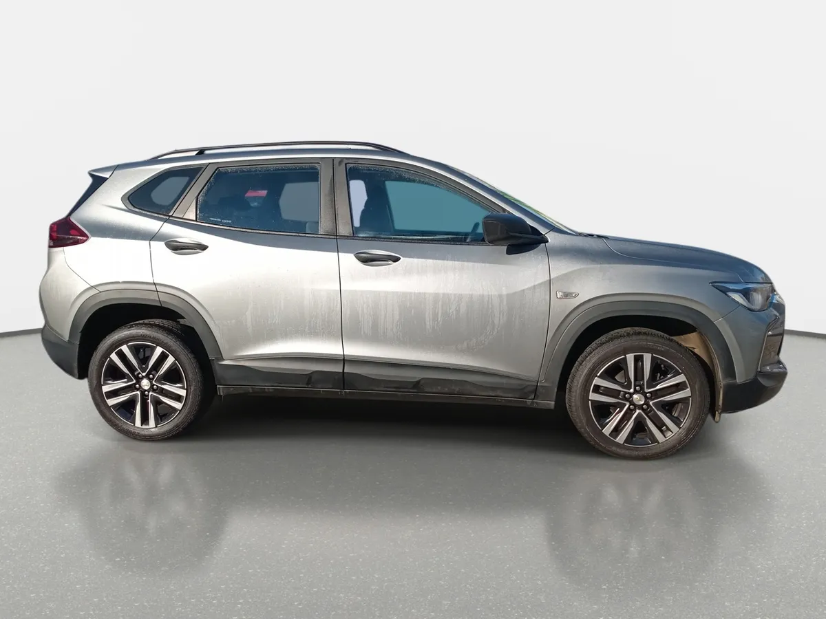 Chevrolet Tracker 1.2t Ls P4 4x2 Mt 5p año 2024