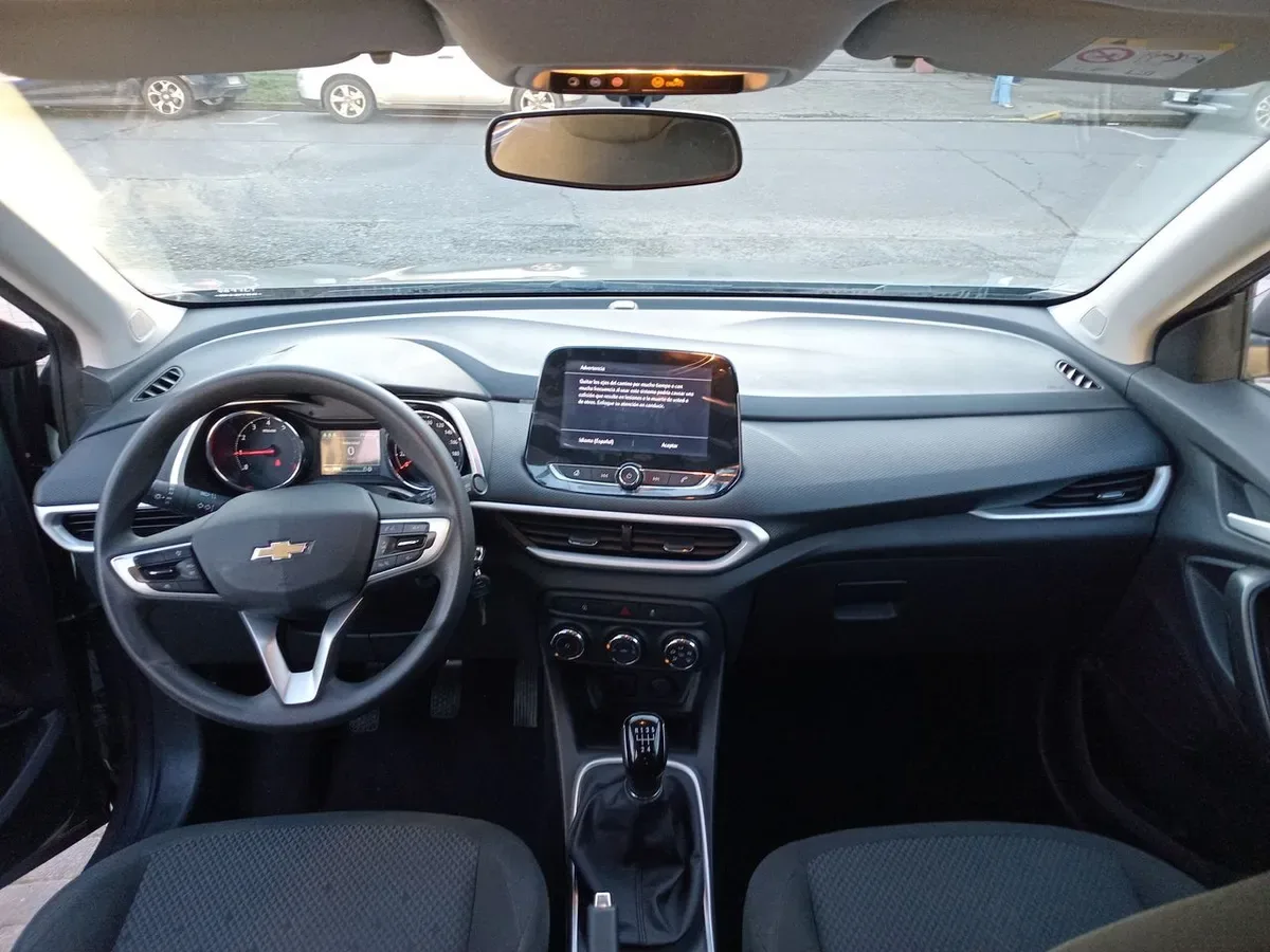 Chevrolet Tracker 1.2t Ls P4 4x2 Mt 5p año 2024