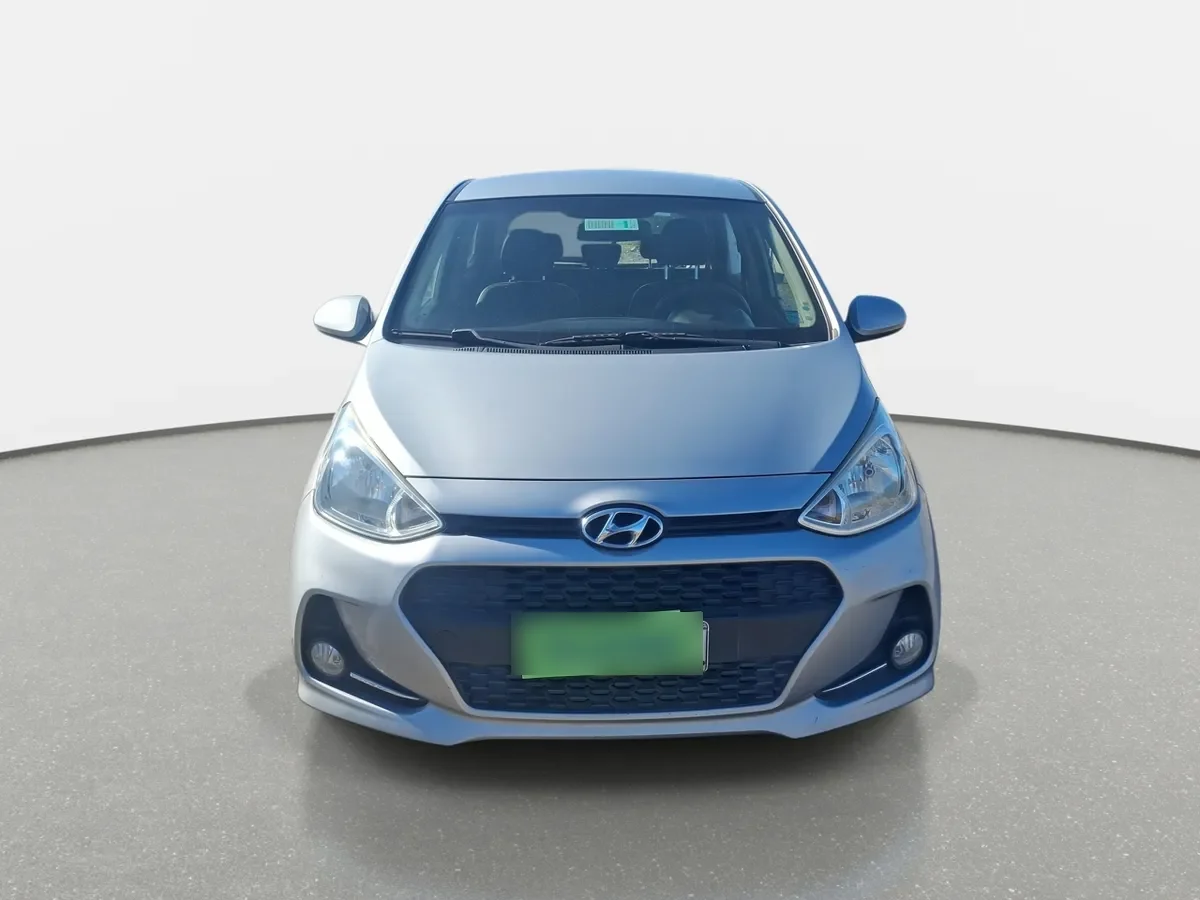 Hyundai Grand I10 1.2 Gls 4x2 Hb Ac 2ab Abs Mt 5p año 2020