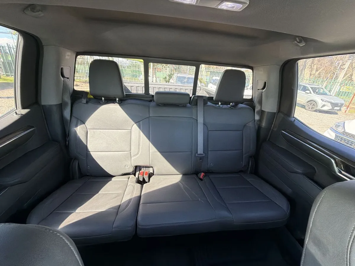 Chevrolet Silverado 5.3 Lt R Trail Boss Z71 4x4 At 4p año 2025