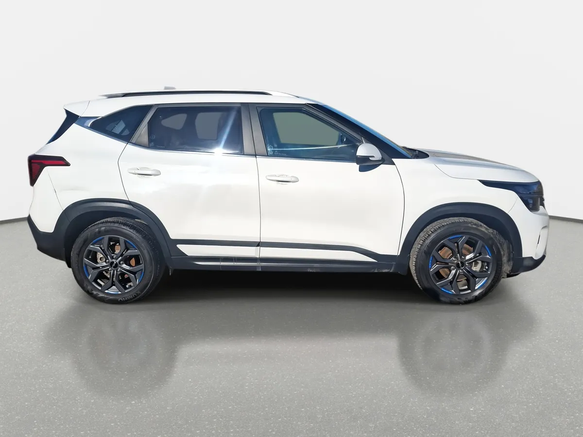 Kia Seltos 1.5 Ex 4x2 6mt 5p año 2024