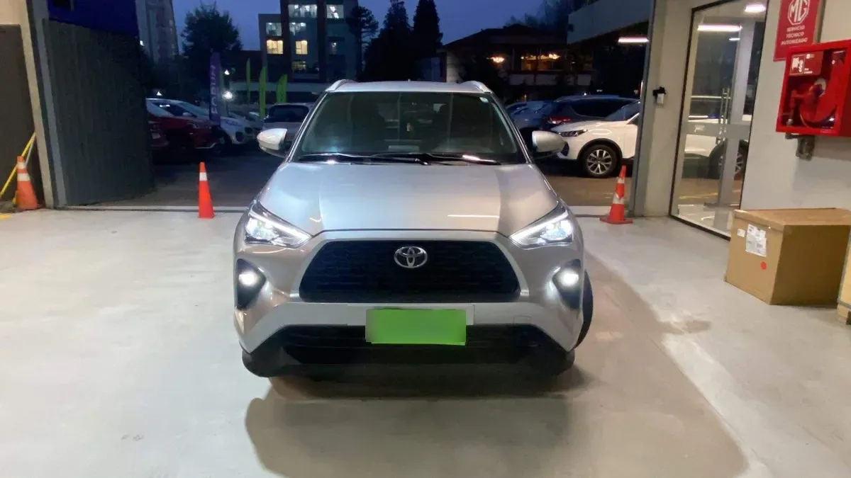Toyota Yaris Cross 1.5 Xi 4x2 5mt 5p año 2026