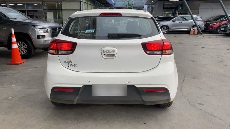 Kia Rio 5 1.4 Ex Full 4x2 Hb Ri 6mt 5p año 2024