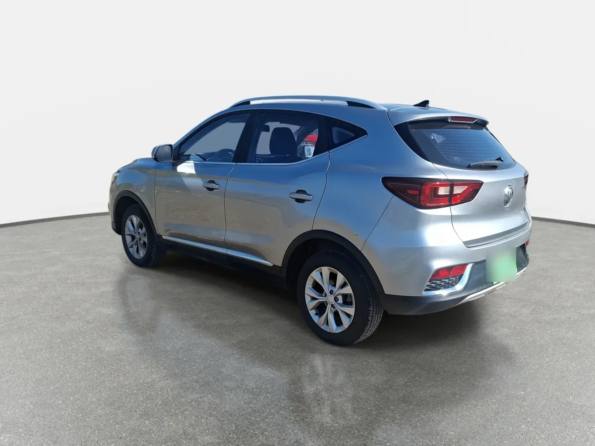 MG Mg Zs 1.5 Std 4x2 Mt 5p año 2023