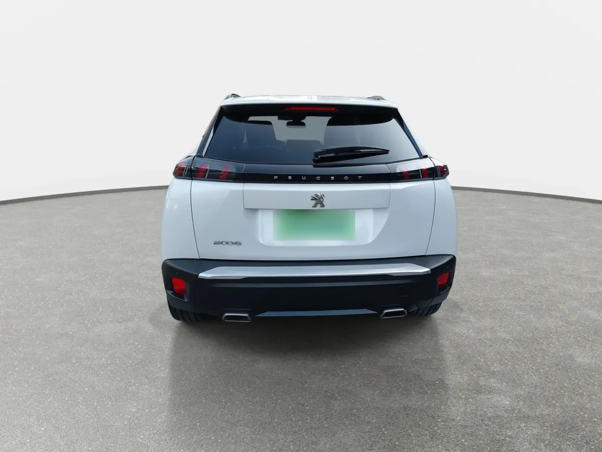 Peugeot 2008 1.2 Active Puretech 4x2 130 Eat8 5p año 2021