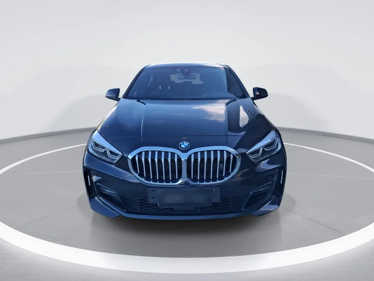 BMW 118i 1.5 M Sport Se 4x2 At 5p año 2024