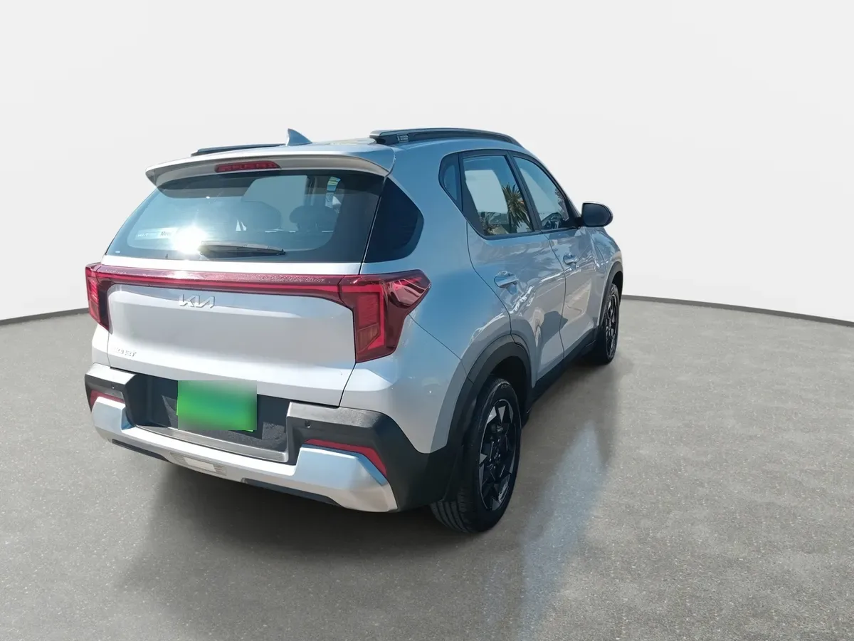 Kia Sonet 1.5 Ex 4x2 Ivt At 5p año 2025