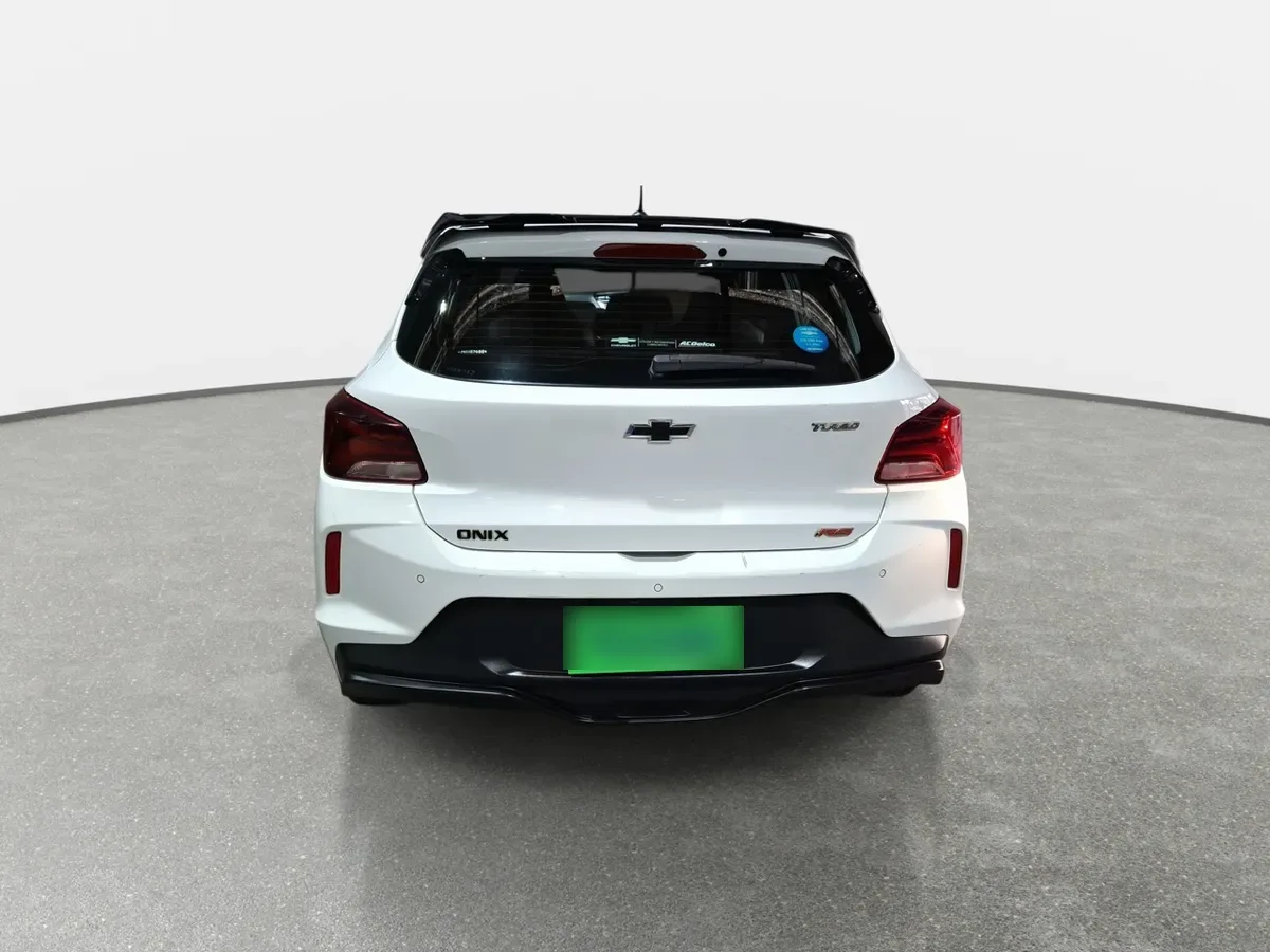 Chevrolet Onix 1.0t Rs 4x2 Hb Mt 5p año 2021