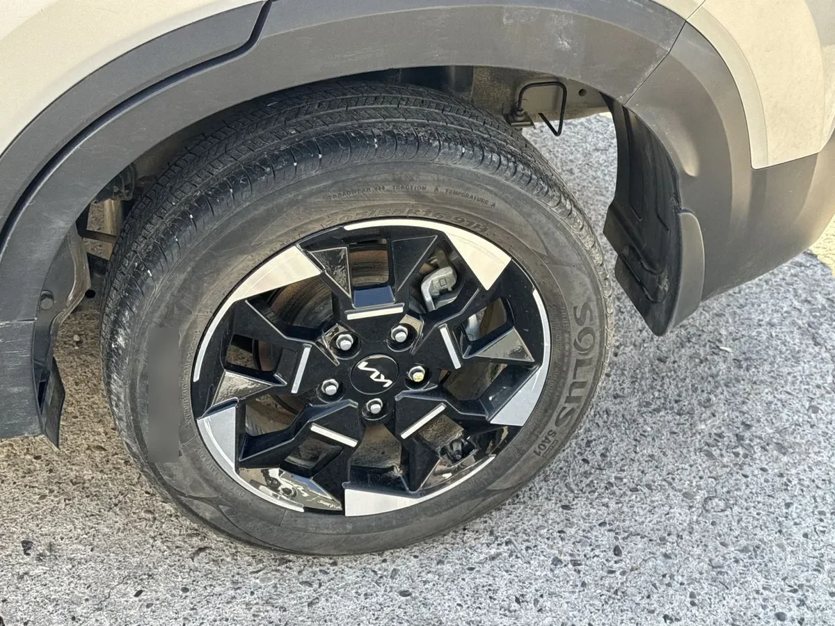 Kia Sonet 1.5 Ex 4x2 Ivt Ri At 5p año 2025