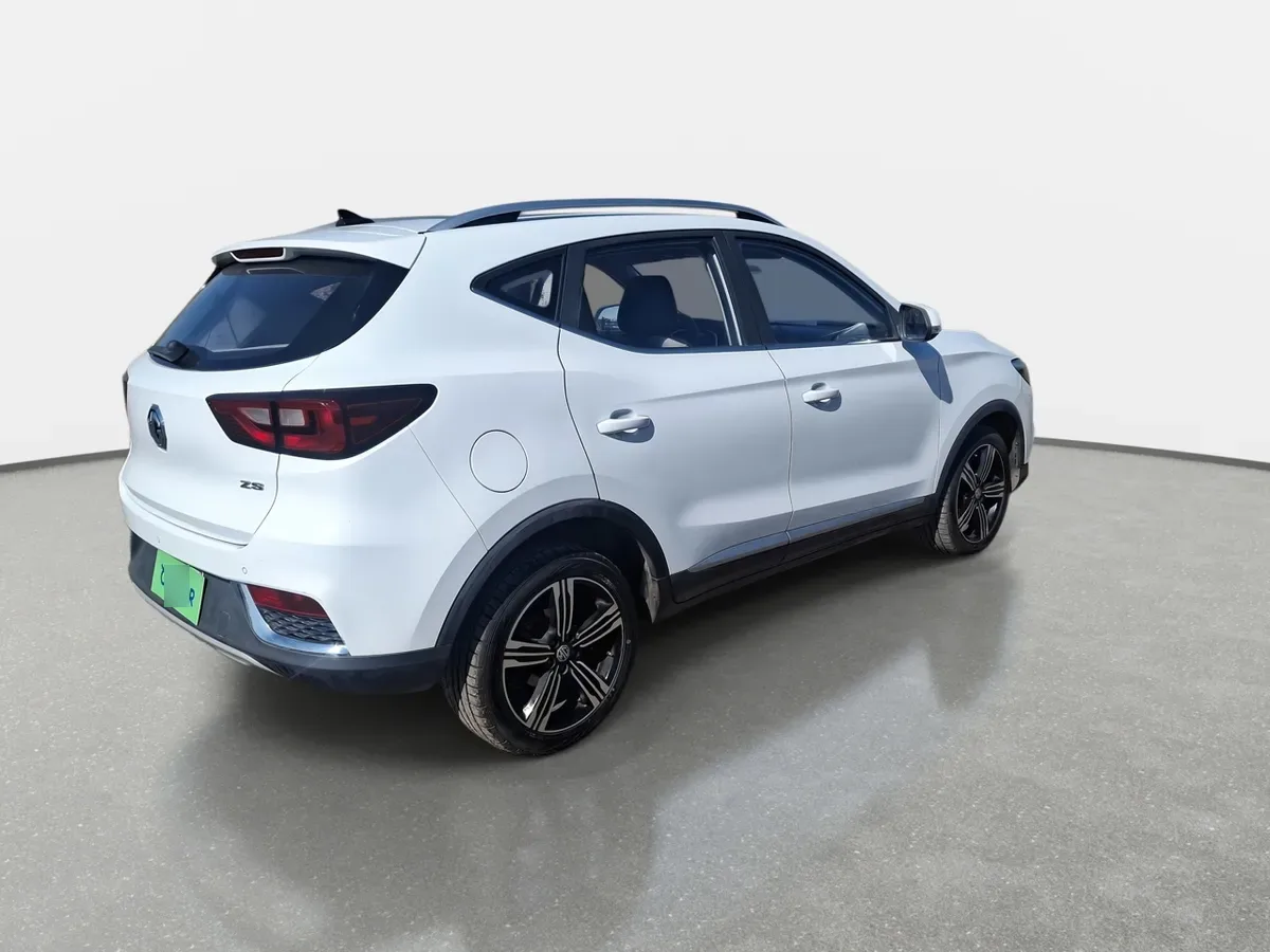 MG Mg Zs 1.5 Comfort 4x2 At 5p año 2022