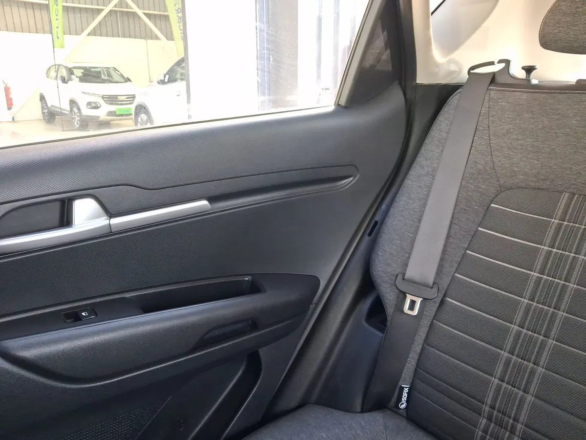 Kia Sonet 1.5 Ex 4x2 Ivt Ri At 5p año 2025