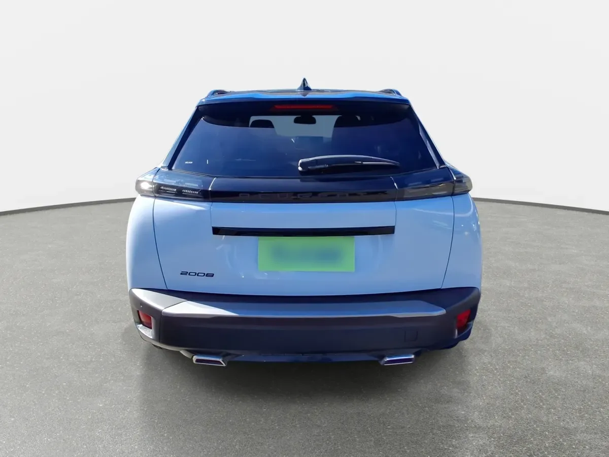 Peugeot 2008 1.2 Allure Pack Puretech 130hp 4x2 Mt 5p año 2025