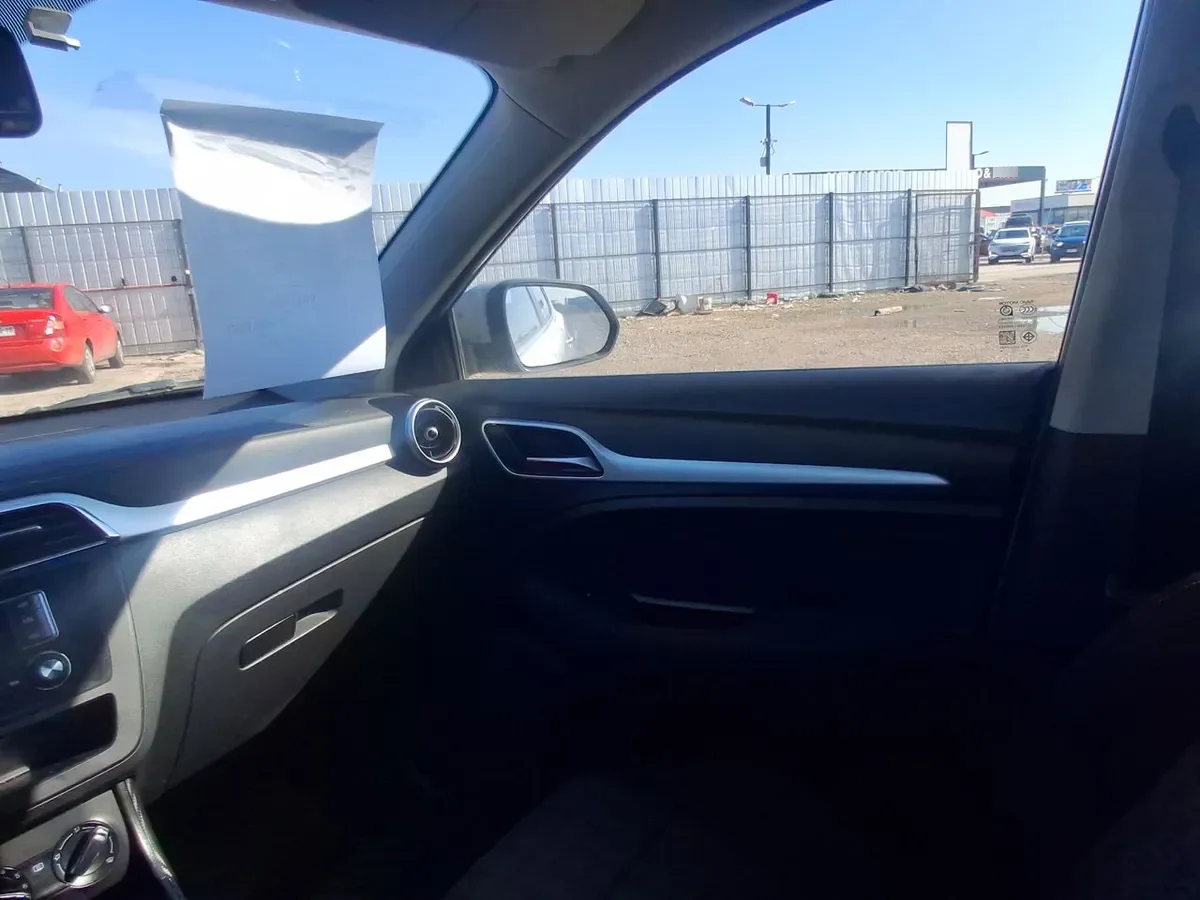 MG Mg Zs 1.5 Std 4x2 Mt 5p año 2022