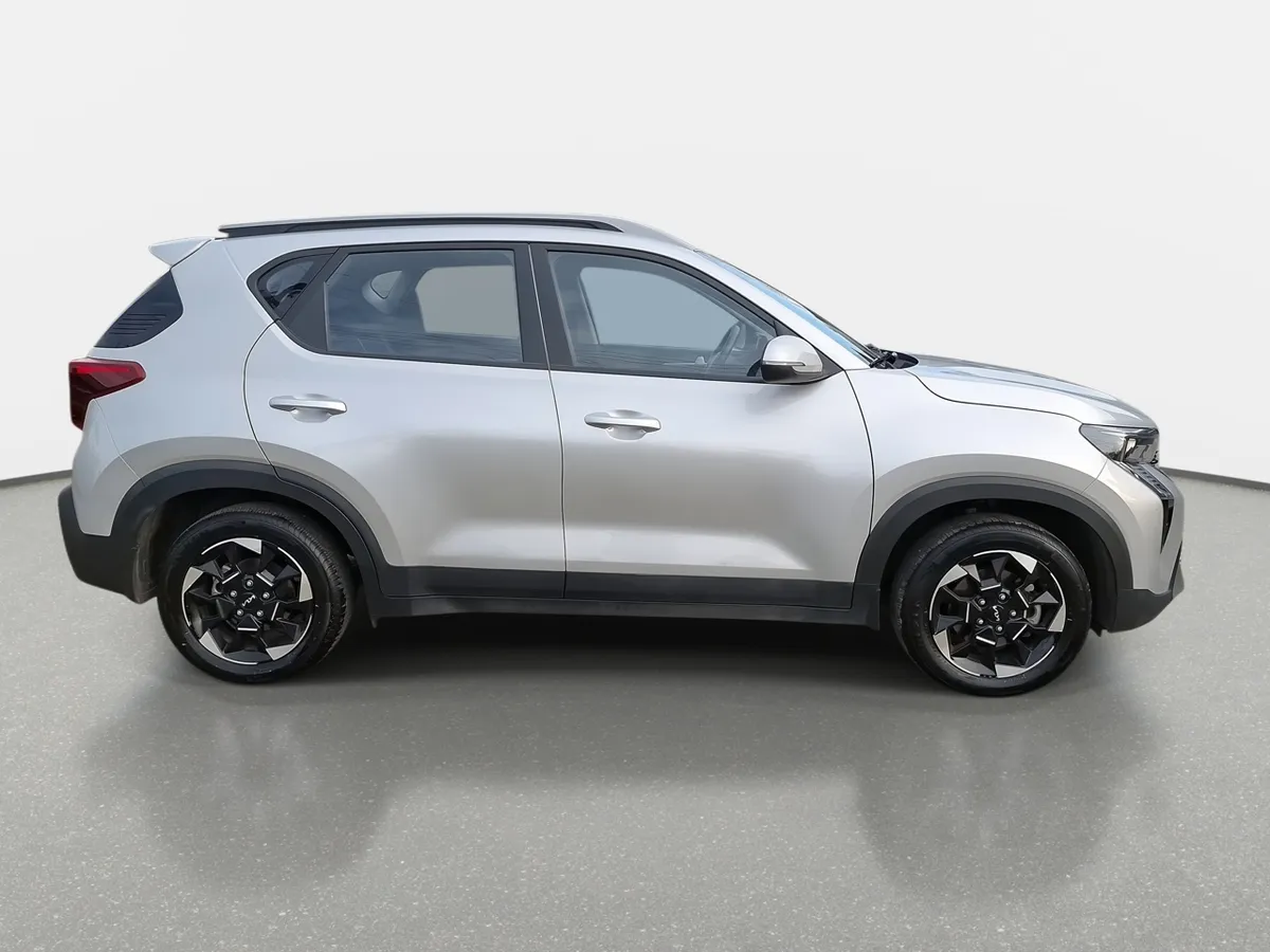 Kia Sonet 1.5 Ex 4x2 Ivt At 5p año 2025