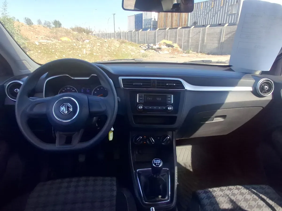 MG Mg Zs 1.5 Std 4x2 Mt 5p año 2023