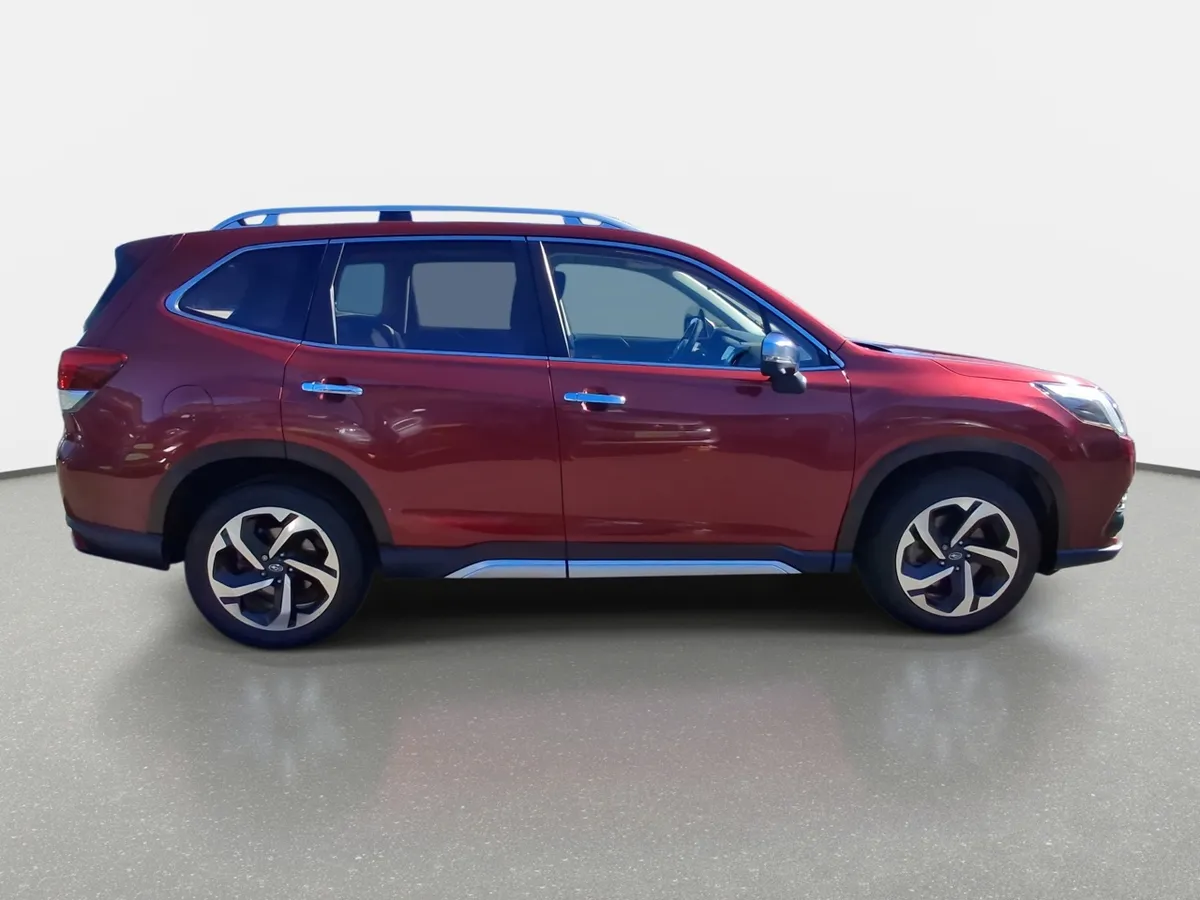 Subaru Forester 2.0i Limited Eyesight Awd At 5p año 2024