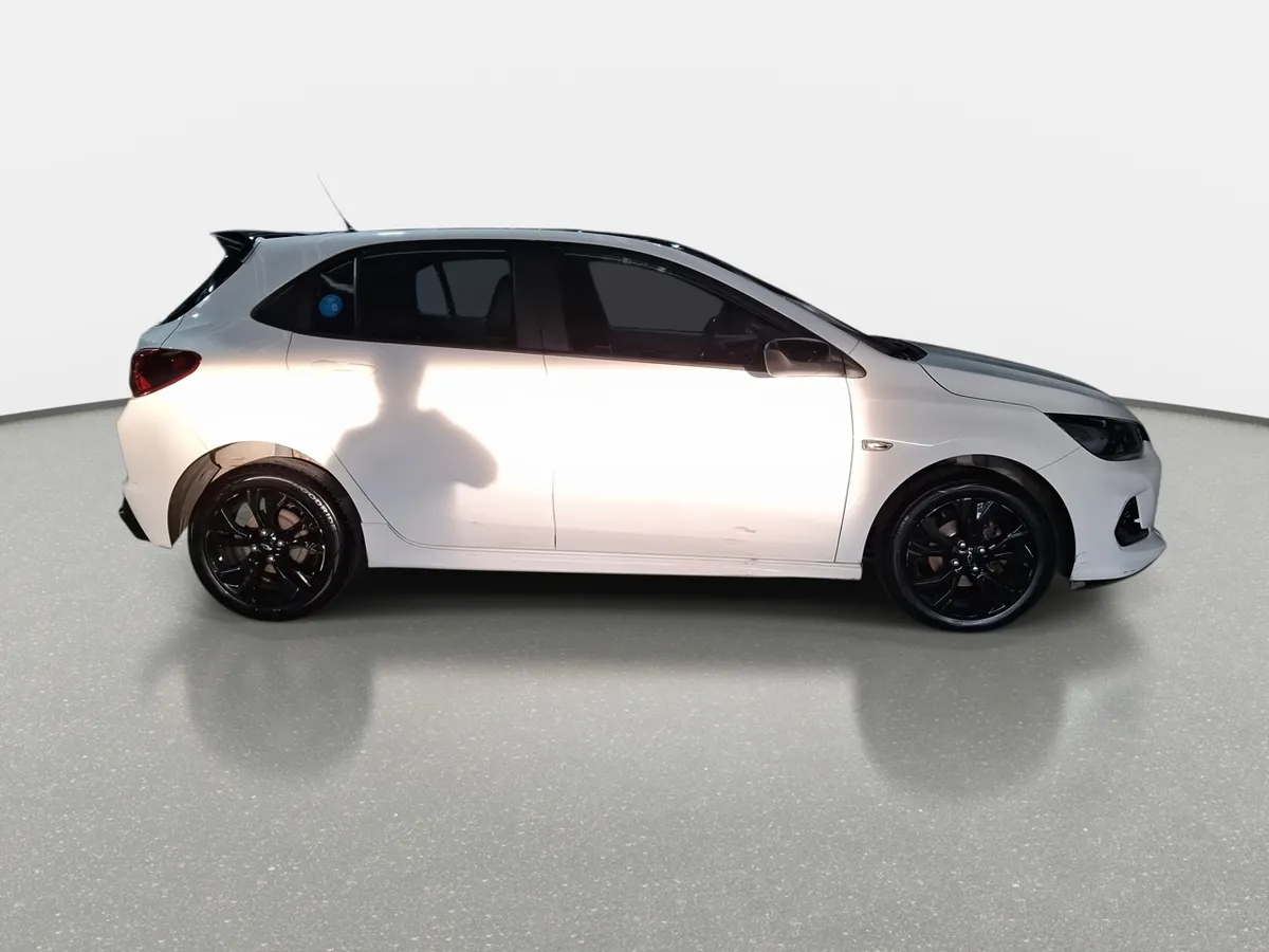 Chevrolet Onix 1.0t Rs 4x2 Hb Mt 5p año 2021