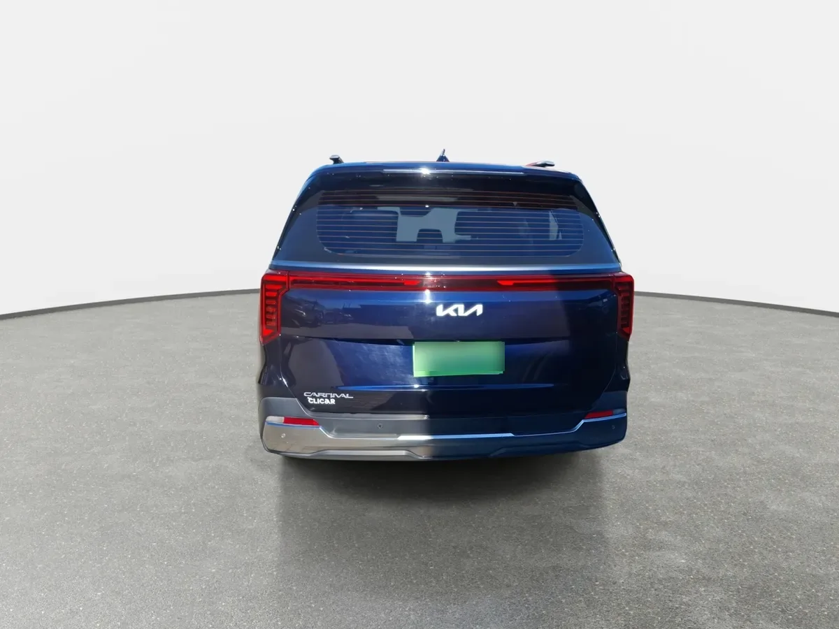 Kia Carnival 2.2 Ex Ltd Diesel 4x2 8at 5p año 2025