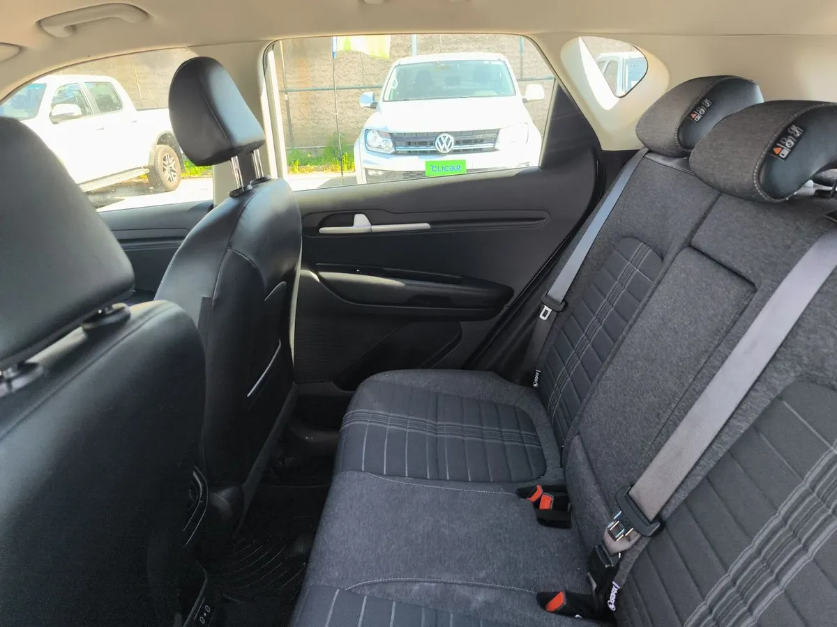 Kia Sonet 1.5 Ex 4x2 Ivt At 5p año 2025