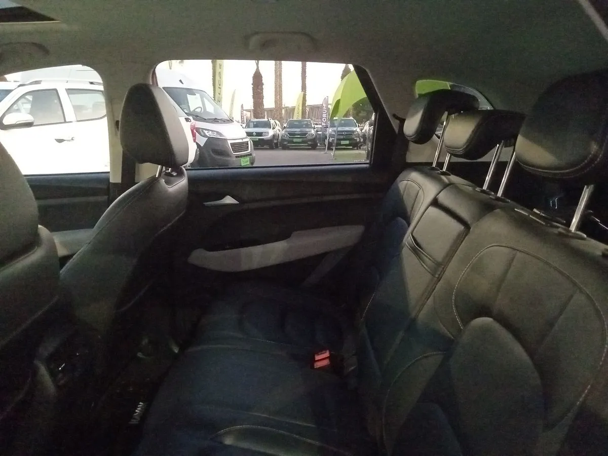 Chevrolet Captiva 1.5t Premier Fwd Cvt At 5p año 2022