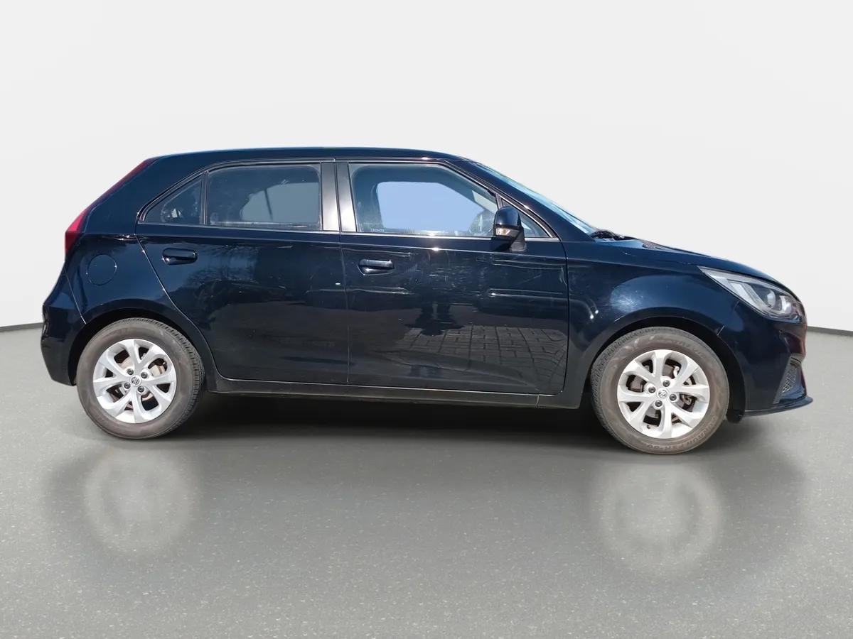MG 3 1.5 Std 4x2 Hb Mt 5p año 2024