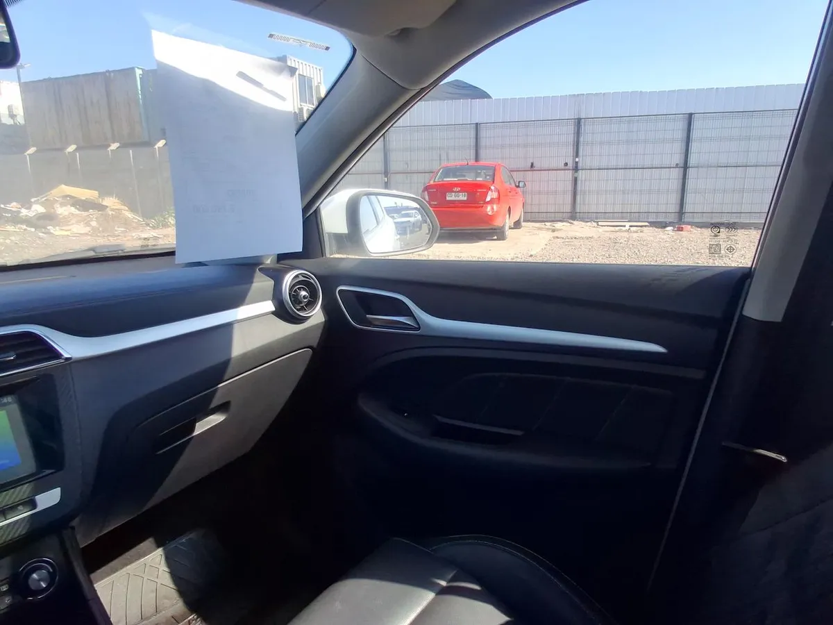MG Mg Zs 1.5 Comfort 4x2 At 5p año 2022
