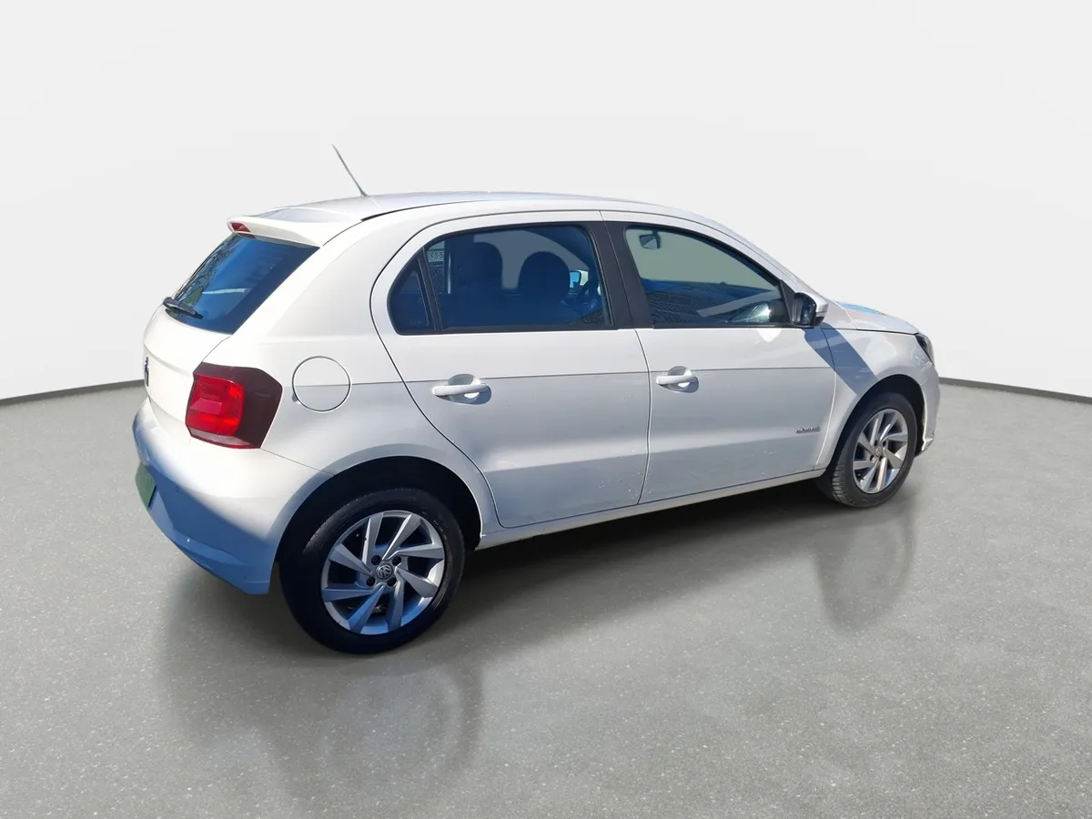 Volkswagen Gol 1.6 Highline 4x2 Hb Mt 5p año 2022