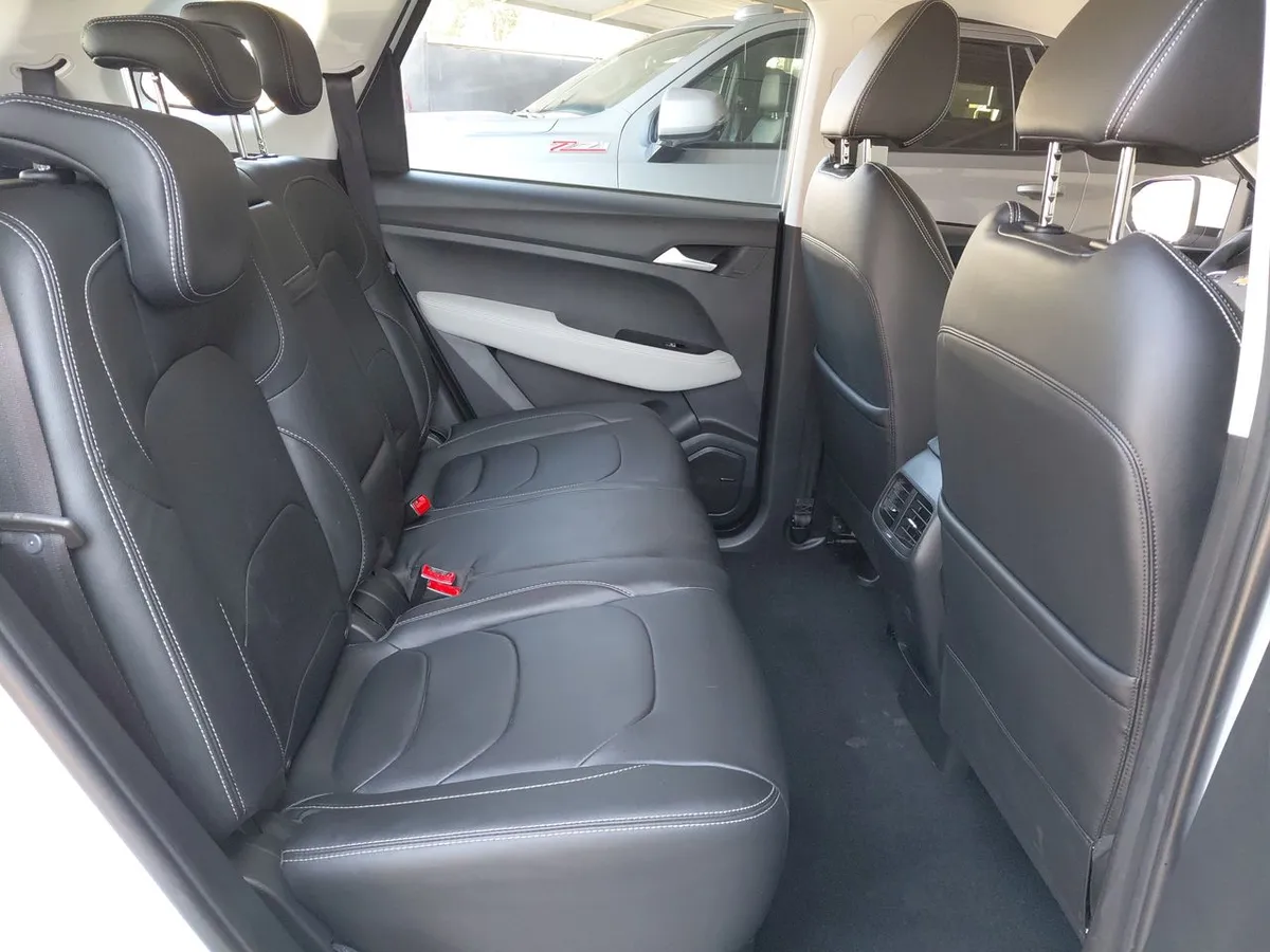 Chevrolet Captiva 1.5t Premier 4x2 Cvt At 5p año 2024