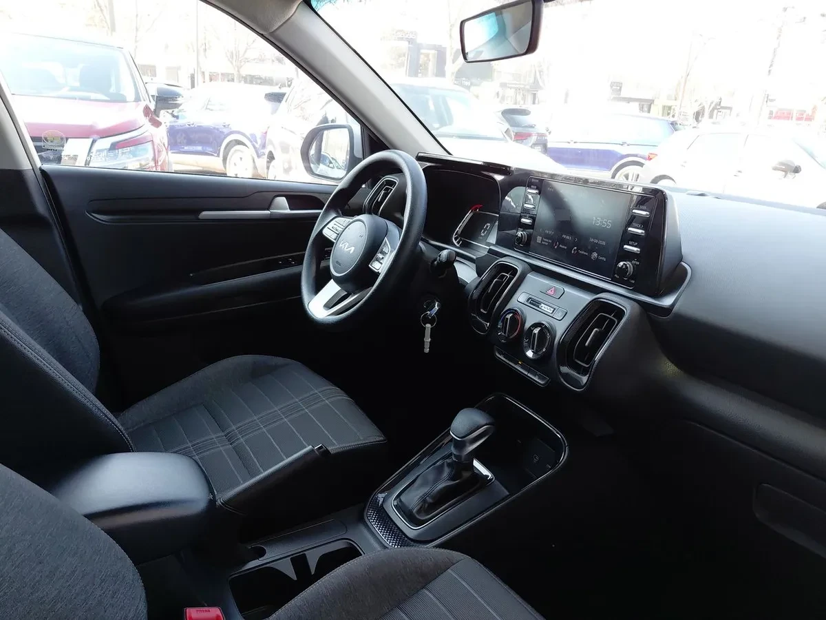 Kia Sonet 1.5 Ex 4x2 Ivt Ri At 5p año 2025