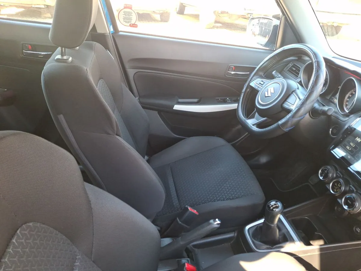 Suzuki Swift 1.2 Hybrid Plus 4x2 Hb Mt 5p año 2023