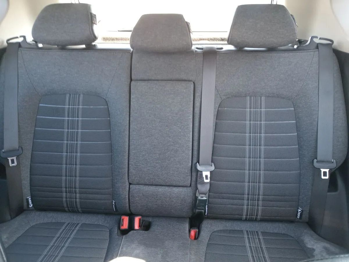 Kia Sonet 1.5 Ex 4x2 Ivt At 5p año 2025