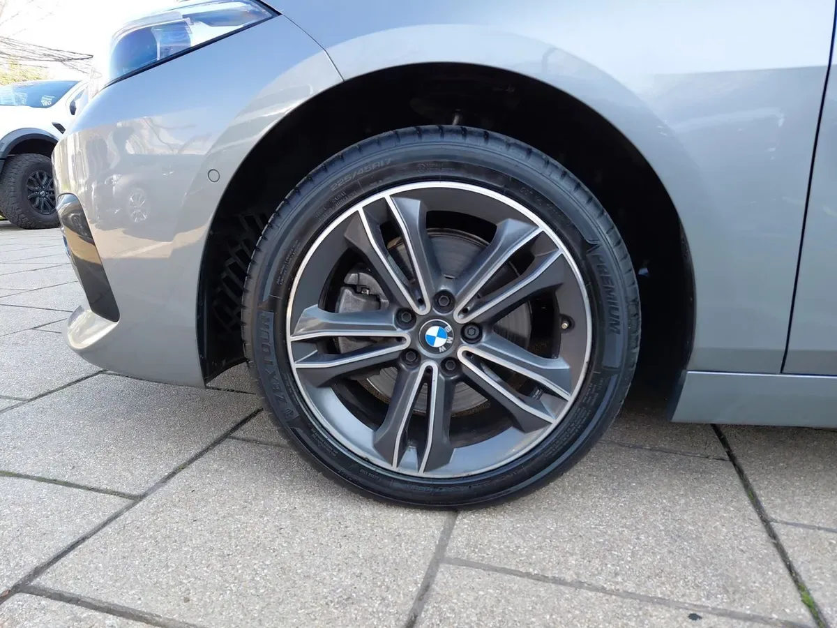 BMW 218 I 1.5 Gran Coupe Dynamic Plus 4x2 At 4p año 2022