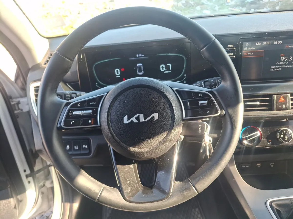 Kia Seltos 1.5 Ex 4x2 6mt 5p año 2024