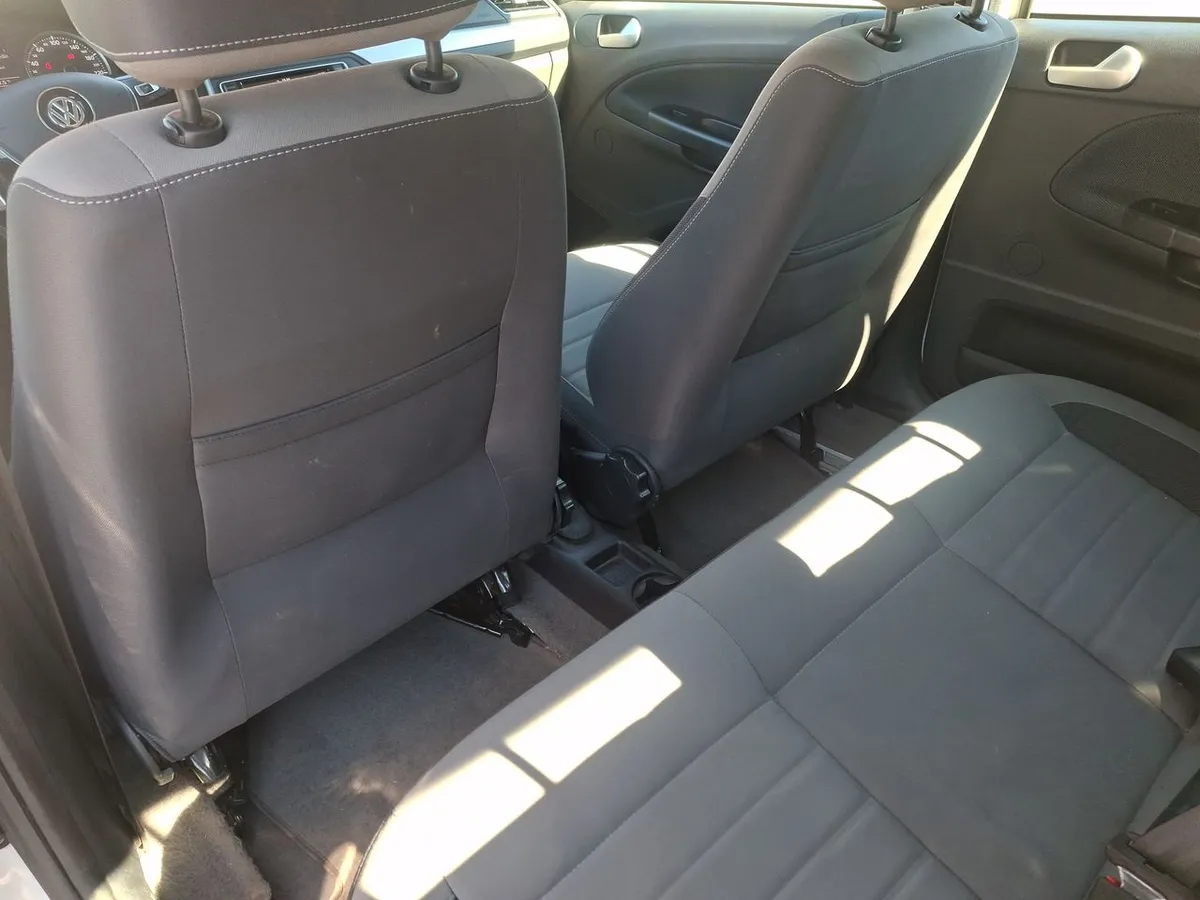 Volkswagen Gol 1.6 Highline 4x2 Hb Mt 5p año 2022