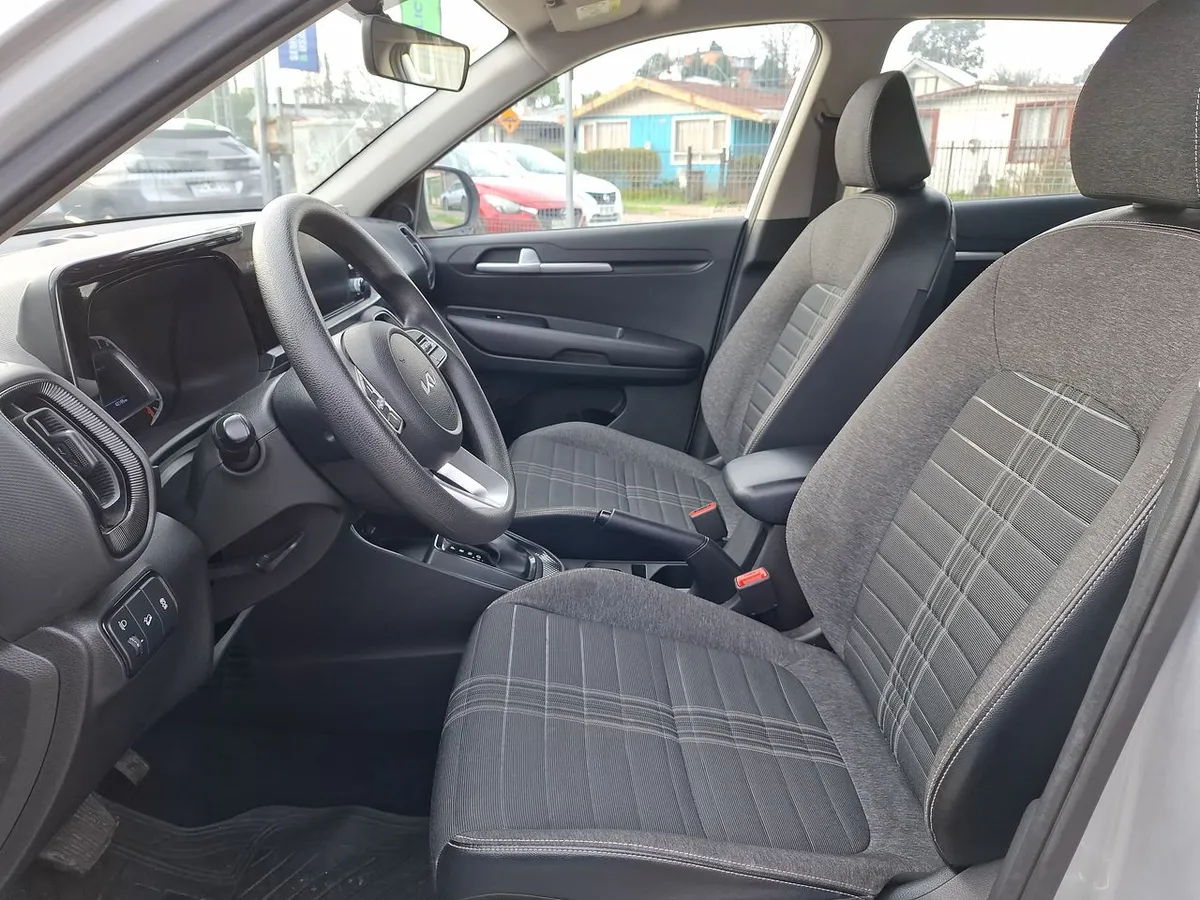 Kia Sonet 1.5 Ex 4x2 Ivt At 5p año 2025
