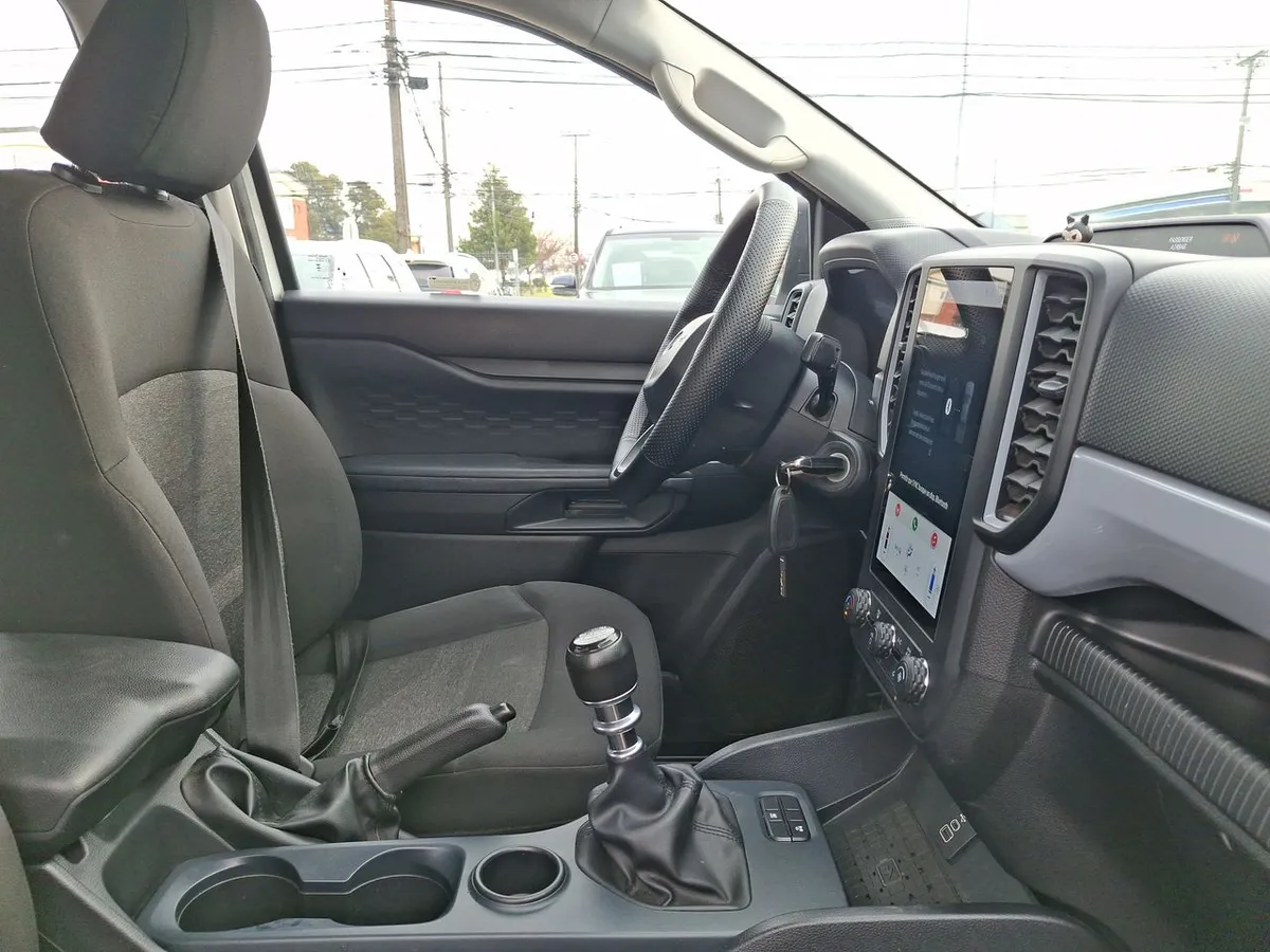 Ford Ranger 2.0 Xls Diesel 4x2 Dob. Cab. Mt 4p año 2024