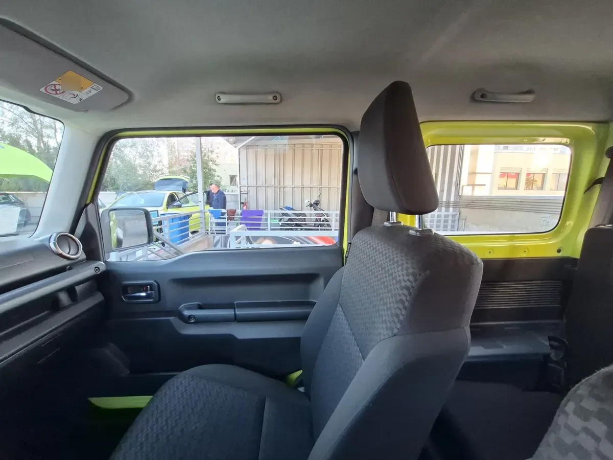 Suzuki Jimny 1.5 Glx 4x4 At 3p año 2022