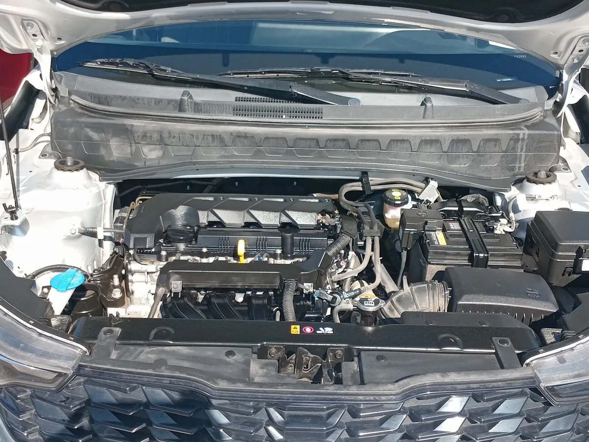 Kia Sonet 1.5 Ex 4x2 Ivt At 5p año 2025