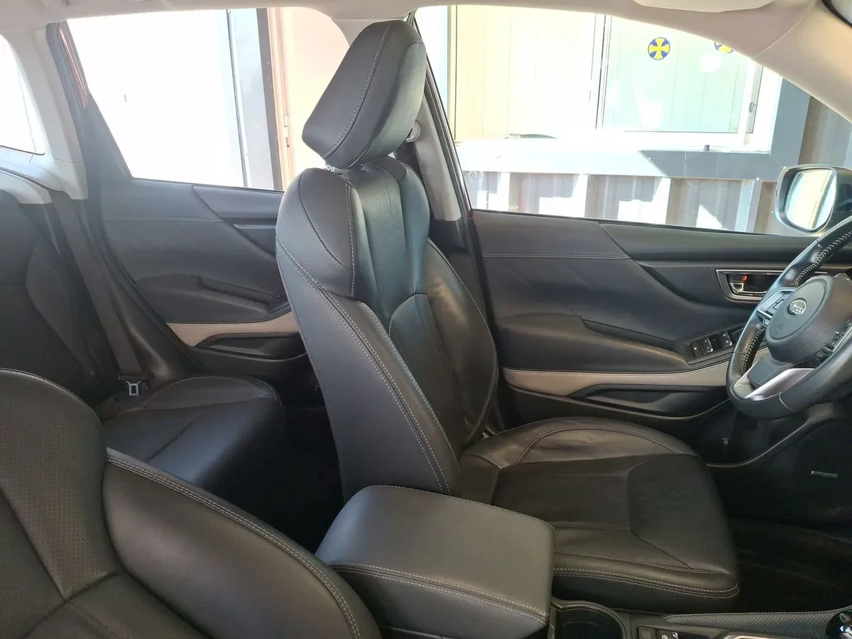 Subaru Forester 2.0i Limited Eyesight Awd At 5p año 2024