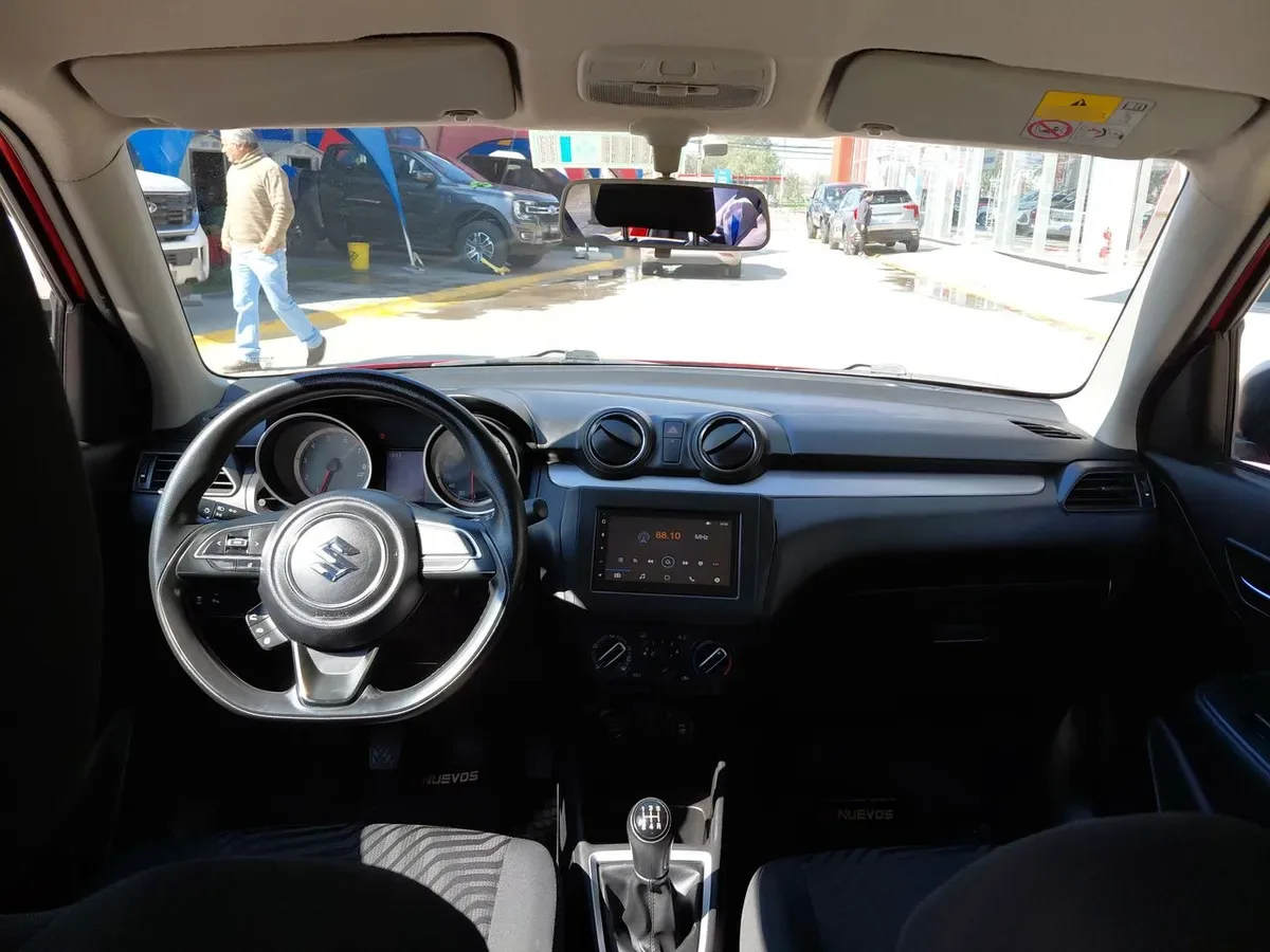 Suzuki Swift 1.2 Gl 4x2 Hb Mt 5p año 2022
