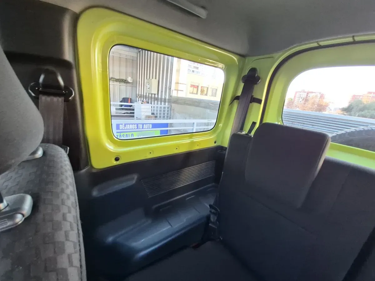 Suzuki Jimny 1.5 Glx 4x4 At 3p año 2022
